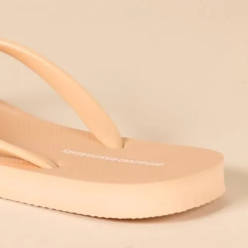 Amazon Essentials Women's Flip Flops, Pack of 3, Beige, 5