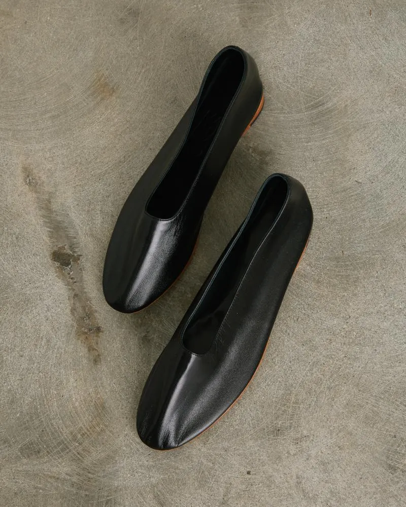Glove in Black